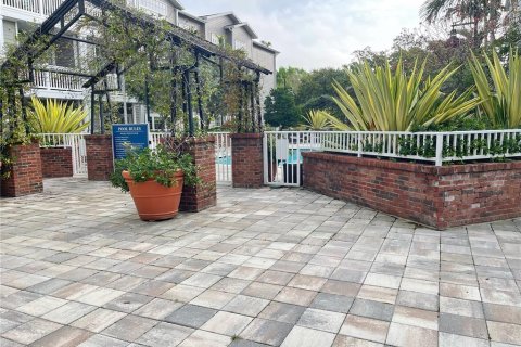 Condominio en alquiler en Tampa, Florida, 2 dormitorios, 87.14 m2 № 1831994 - foto 13