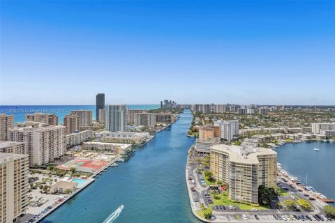 Copropriété à louer à Hallandale Beach, Floride: 2 chambres, 95.69 m2 № 1860688 - photo 28