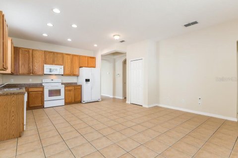 Casa en alquiler en Orlando, Florida, 3 dormitorios, 171.78 m2 № 1893712 - foto 2