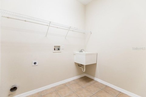 Casa en alquiler en Orlando, Florida, 3 dormitorios, 171.78 m2 № 1893712 - foto 11