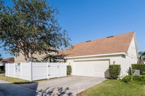 Casa en alquiler en Orlando, Florida, 3 dormitorios, 171.78 m2 № 1893712 - foto 13