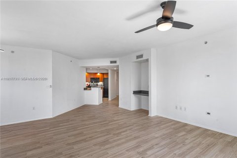 Купить кондоминиум в Форт-Лодердейл, Флорида 3 спальни, 142.05м2, № 1995378 - фото 8