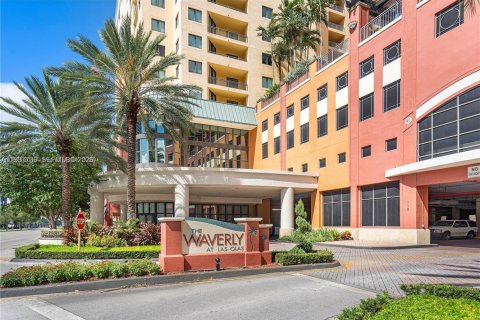 Кондоминиум с 3 спальнями в Форт-Лодердейл, Флорида № 1995378