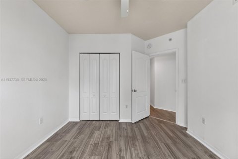 Купить кондоминиум в Форт-Лодердейл, Флорида 3 спальни, 142.05м2, № 1995378 - фото 28