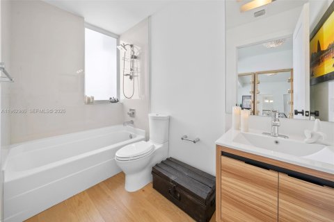 Adosado en venta en Miami Beach, Florida, 4 dormitorios, 232.63 m2 № 2029085 - foto 13