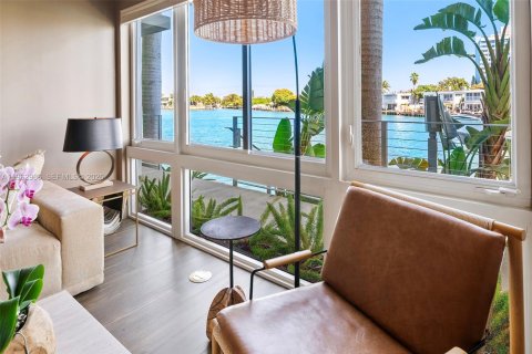 Adosado en venta en Miami Beach, Florida, 4 dormitorios, 232.63 m2 № 2029085 - foto 4