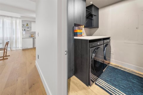 Adosado en venta en Miami Beach, Florida, 4 dormitorios, 232.63 m2 № 2029085 - foto 17