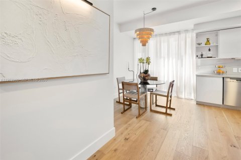 Adosado en venta en Miami Beach, Florida, 4 dormitorios, 232.63 m2 № 2029085 - foto 18