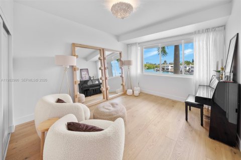 Adosado en venta en Miami Beach, Florida, 4 dormitorios, 232.63 m2 № 2029085 - foto 11