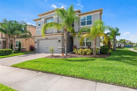 Casa en alquiler en Wesley Chapel, Florida, 5 dormitorios, 302.03 m2 № 2104725 - foto 2
