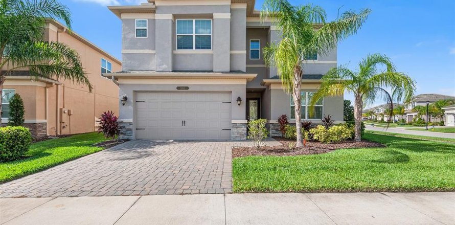 Casa en Wesley Chapel, Florida 5 dormitorios, 302.03 m2 № 2104725
