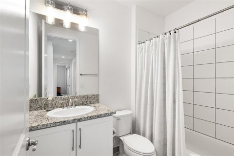 Casa en alquiler en Wesley Chapel, Florida, 5 dormitorios, 302.03 m2 № 2104725 - foto 10