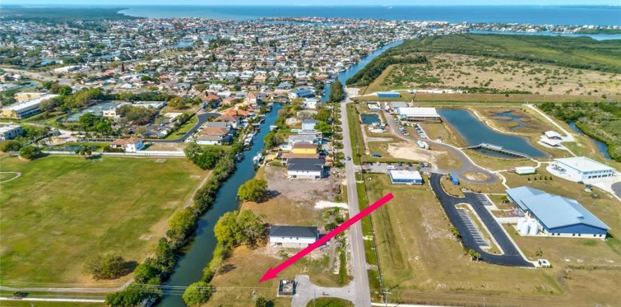 Terreno en Apollo Beach, Florida № 1912776