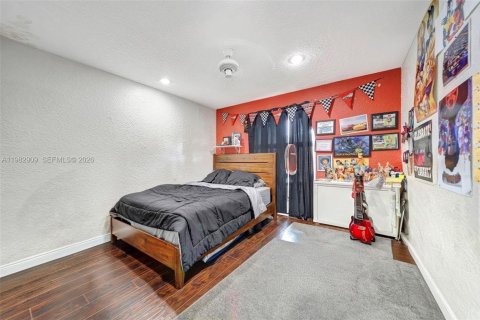 Купить виллу или дом в Корал-Спрингс, Флорида 4 спальни, 236.71м2, № 2046561 - фото 27