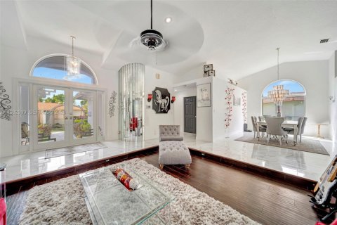 Купить виллу или дом в Корал-Спрингс, Флорида 4 спальни, 236.71м2, № 2046561 - фото 20