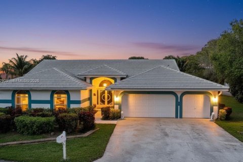 Дом в Корал-Спрингс, Флорида 4 спальни, 236.71м2 № 2046561