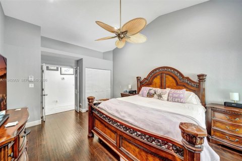 Купить виллу или дом в Корал-Спрингс, Флорида 4 спальни, 236.71м2, № 2046561 - фото 22