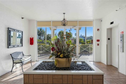 Copropriété à vendre à Punta Gorda, Floride: 3 chambres, 187.48 m2 № 2212336 - photo 4