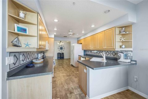 Copropriété à vendre à Punta Gorda, Floride: 3 chambres, 187.48 m2 № 2212336 - photo 14