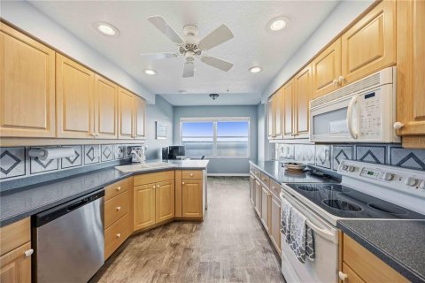 Copropriété à vendre à Punta Gorda, Floride: 3 chambres, 187.48 m2 № 2212336 - photo 12