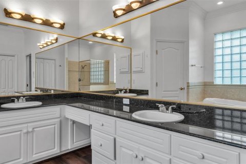 Купить виллу или дом в Лейкленд, Флорида 13 комнат, 276.29м2, № 2101878 - фото 11