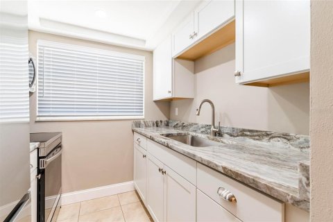 Купить кондоминиум в Клируотер, Флорида 7 комнат, 65.5м2, № 1908699 - фото 9