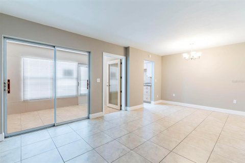 Купить кондоминиум в Клируотер, Флорида 7 комнат, 65.5м2, № 1908699 - фото 7