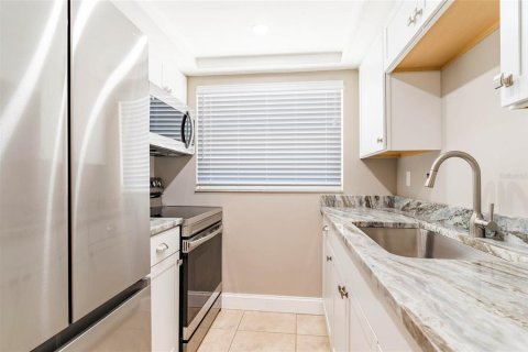 Купить кондоминиум в Клируотер, Флорида 7 комнат, 65.5м2, № 1908699 - фото 10