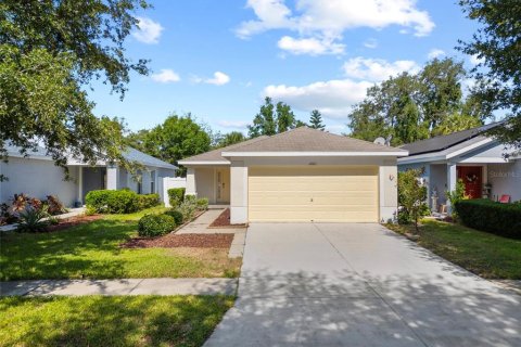 House in Riverview, Florida 4 bedrooms, 148.64 sq.m. № 1757024 - photo 1