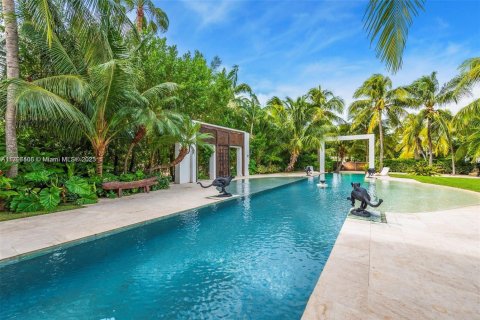 House in Key Largo, Florida 3 bedrooms, 477.52 sq.m. № 1737777 - photo 25