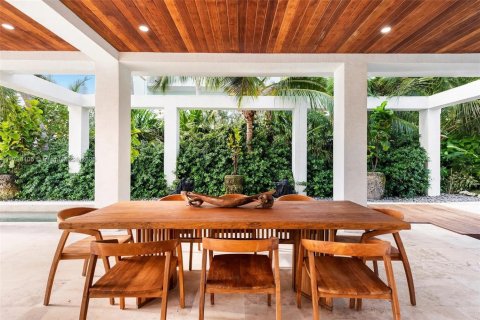 House in Key Largo, Florida 3 bedrooms, 477.52 sq.m. № 1737777 - photo 20