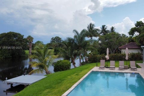 House in Delray Beach, Florida 3 bedrooms, 248.42 sq.m. № 1994173 - photo 6