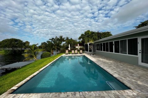 House in Delray Beach, Florida 3 bedrooms, 248.42 sq.m. № 1994173 - photo 24