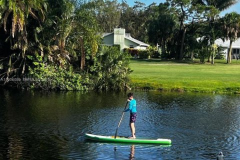 House in Delray Beach, Florida 3 bedrooms, 248.42 sq.m. № 1994173 - photo 26