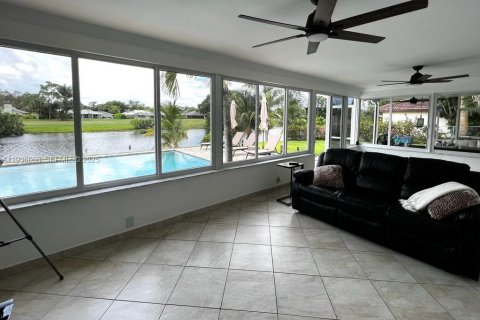 House in Delray Beach, Florida 3 bedrooms, 248.42 sq.m. № 1994173 - photo 28