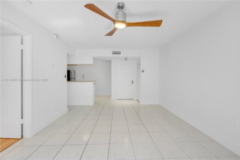 Copropriété à vendre à Miami Lakes, Floride: 1 chambre, 59.46 m2 № 1777720 - photo 8