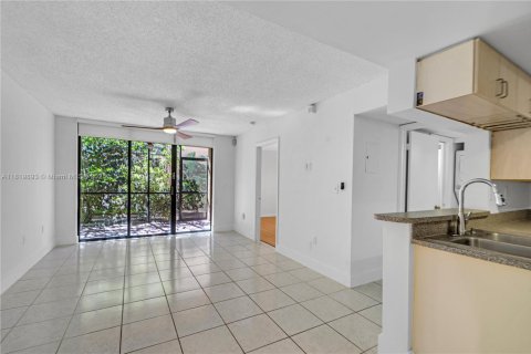 Copropriété à vendre à Miami Lakes, Floride: 1 chambre, 59.46 m2 № 1777720 - photo 2