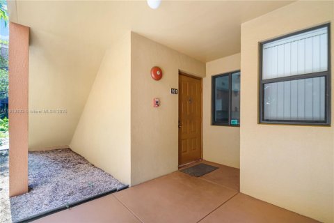 Copropriété à vendre à Miami Lakes, Floride: 1 chambre, 59.46 m2 № 1777720 - photo 17