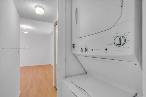 Copropriété à vendre à Miami Lakes, Floride: 1 chambre, 59.46 m2 № 1777720 - photo 13