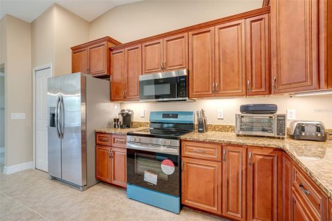 House in Port Charlotte, Florida 3 bedrooms, 149.67 sq.m. № 1525130 - photo 22
