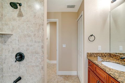 House in Port Charlotte, Florida 3 bedrooms, 149.67 sq.m. № 1525130 - photo 26