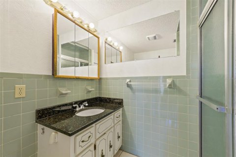 House in Wildwood, Florida 3 bedrooms, 193.24 sq.m. № 1129738 - photo 26