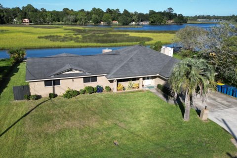 Villa ou maison à vendre à Jacksonville, Floride: 3 chambres, 279.45 m2 № 771504 - photo 1