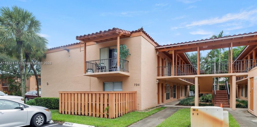 Condo à Miami Lakes, Floride, 1 chambre № 1822153