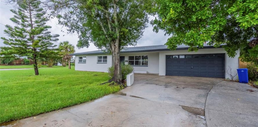 Casa en Saint Petersburg, Florida 4 dormitorios, 137.12 m2 № 1899710