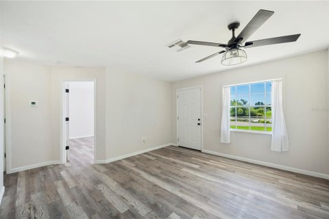 House in Lakeland, Florida 3 bedrooms, 111.85 sq.m. № 1842990 - photo 3