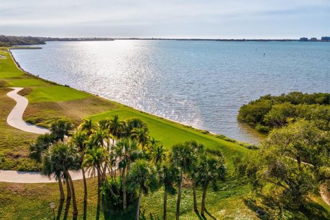Condo in Belleair, Florida, 2 bedrooms № 2123352 - photo 30