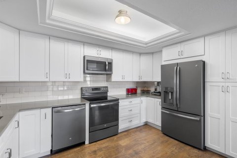 Condo in Belleair, Florida, 2 bedrooms № 2123352 - photo 6