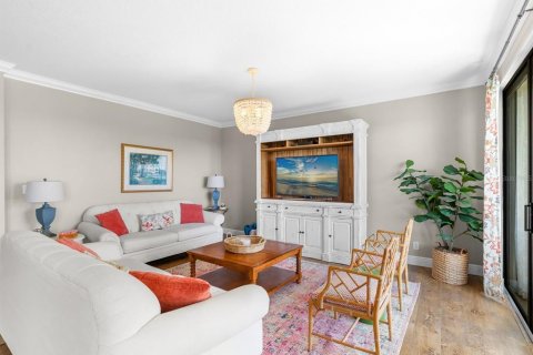 Condo in Belleair, Florida, 2 bedrooms № 2123352 - photo 15