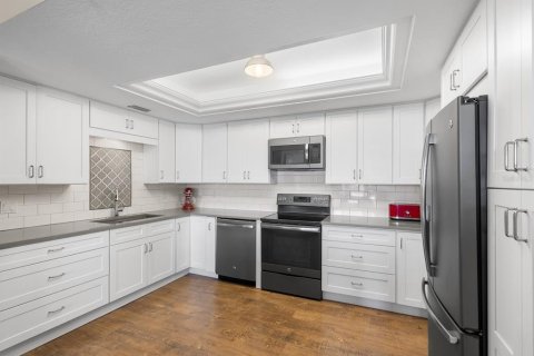 Condo in Belleair, Florida, 2 bedrooms № 2123352 - photo 7